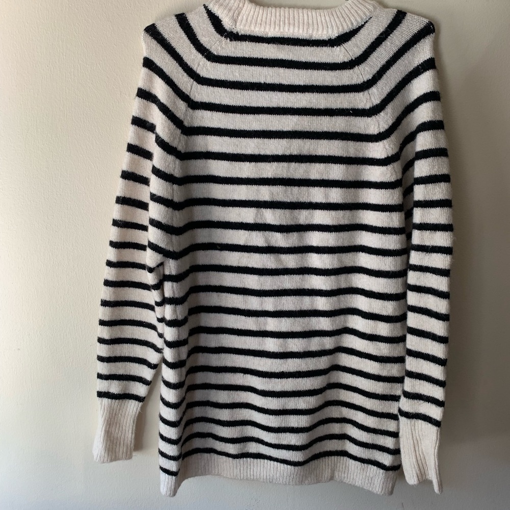 NEW Philosophy Oversized Striped Pullover Sweater - Picture 6 of 8